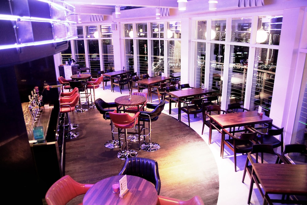 Hotel Lounge