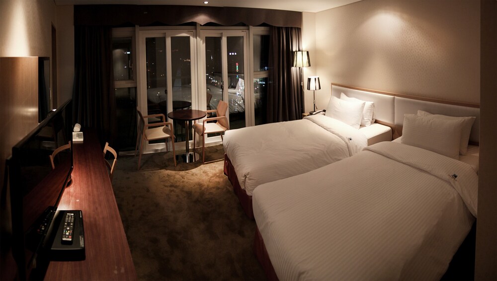 Guestroom