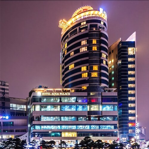 Hotel Front - Evening/Night