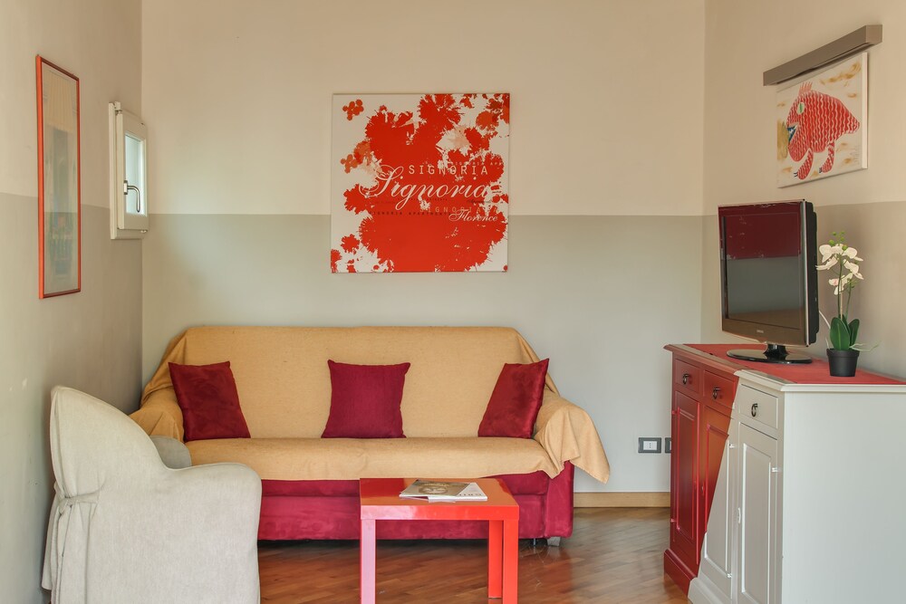 Penthouse, View (Rosso, Via della condotta 16) - Living Room