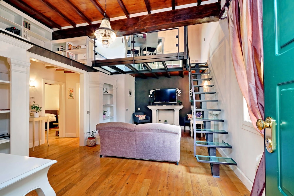 Duplex, 3 Bedrooms (Guelfo, Vicolo del Panico 2) - Living Area
