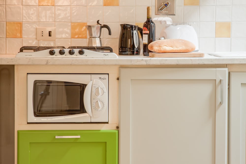 Superior Apartment, 2 Bathrooms (Verde, Via della condotta 16) - In-Room Kitchenette