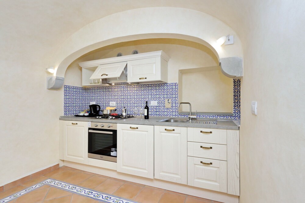 Family Apartment, 3 Bedrooms (9/B, Borgo Albizi 29) - In-Room Kitchen