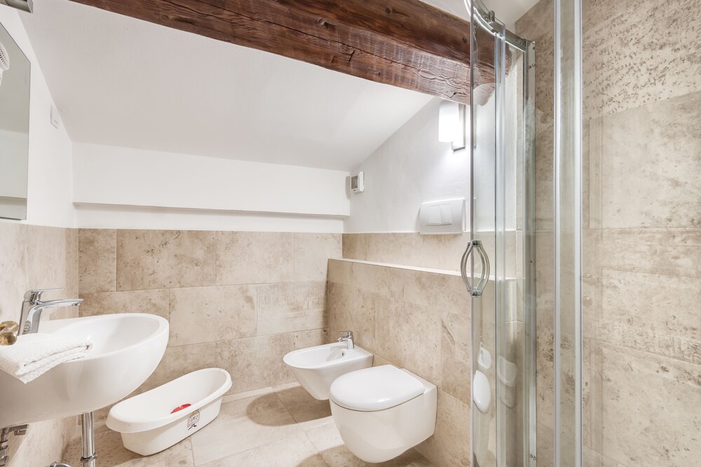 Duplex, 3 Bedrooms (9/A , Borgo Albizi 29 - Lift) - Bathroom