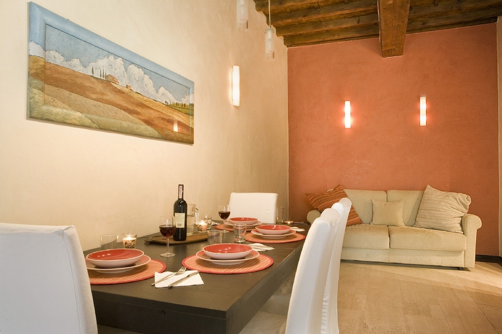 Luxury Apartment, Annex Building (Corte, Via dei Calzaiuoli 2) - Living Area