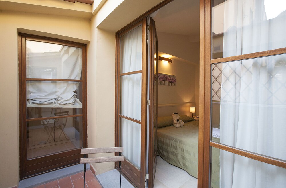 Apartment, 2 Bedrooms, Balcony (5/A , Borgo Albizi 29 - Lift) - Terrace/Patio