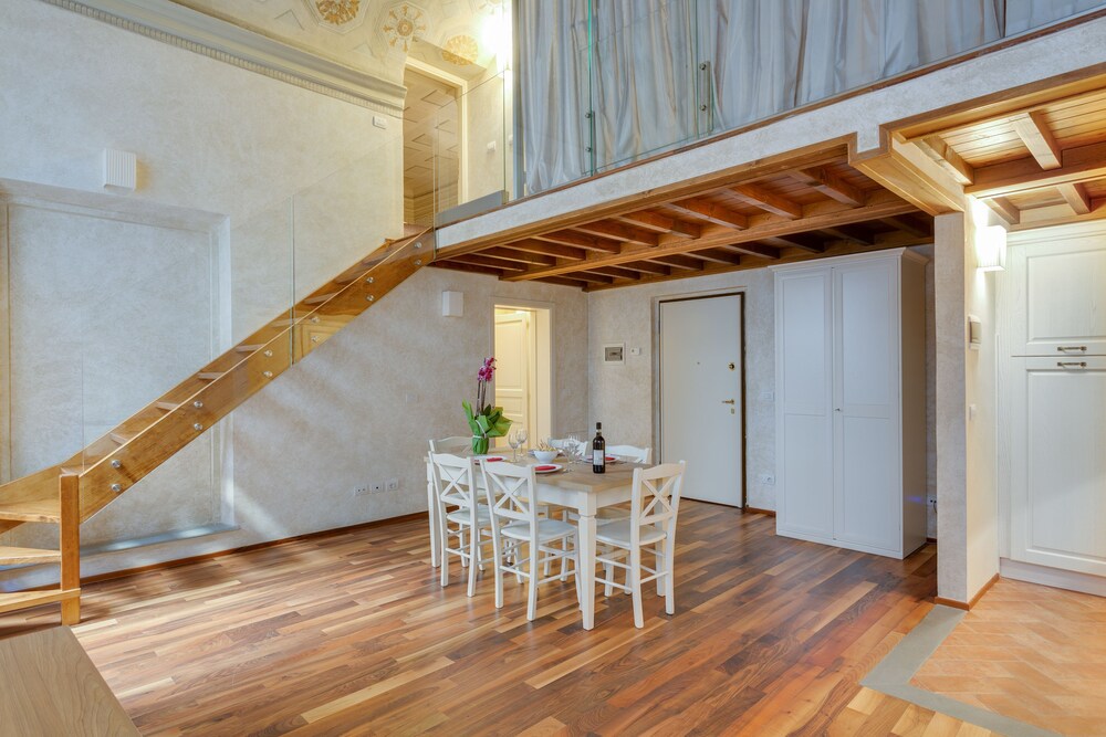 Apartment, 3 Bedrooms (5/B, Borgo Albizi, 29 - Lift) - Living Area
