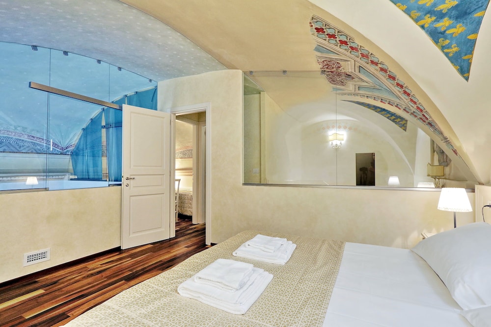 Family Apartment, 3 Bedrooms (9/B, Borgo Albizi 29) - Guestroom