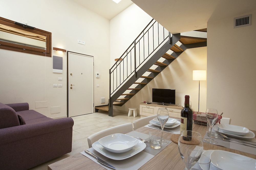 Duplex, 2 Bedrooms (1/A , Borgo Albizi 29 - Lift) - Living Room