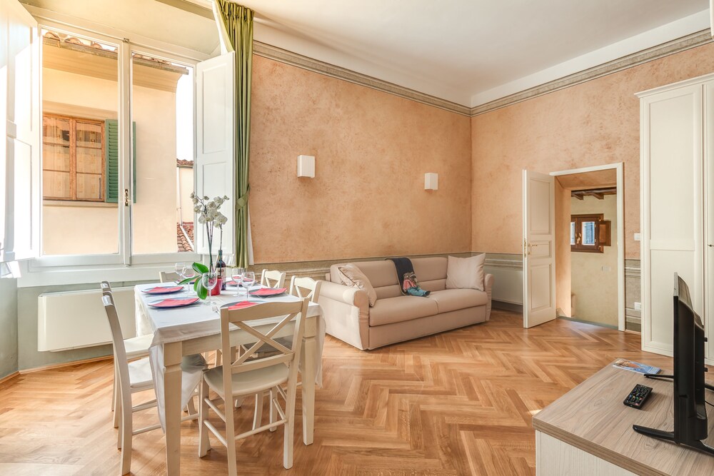 Duplex, 3 Bedrooms (9/A , Borgo Albizi 29 - Lift) - Featured Image