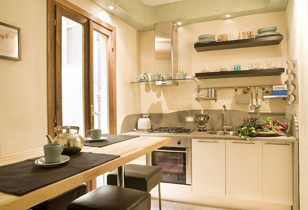 Executive Apartment, 2 Bedrooms, Annex Building (Torre, Via dei Calzaiuoli 2) - In-Room Kitchenette