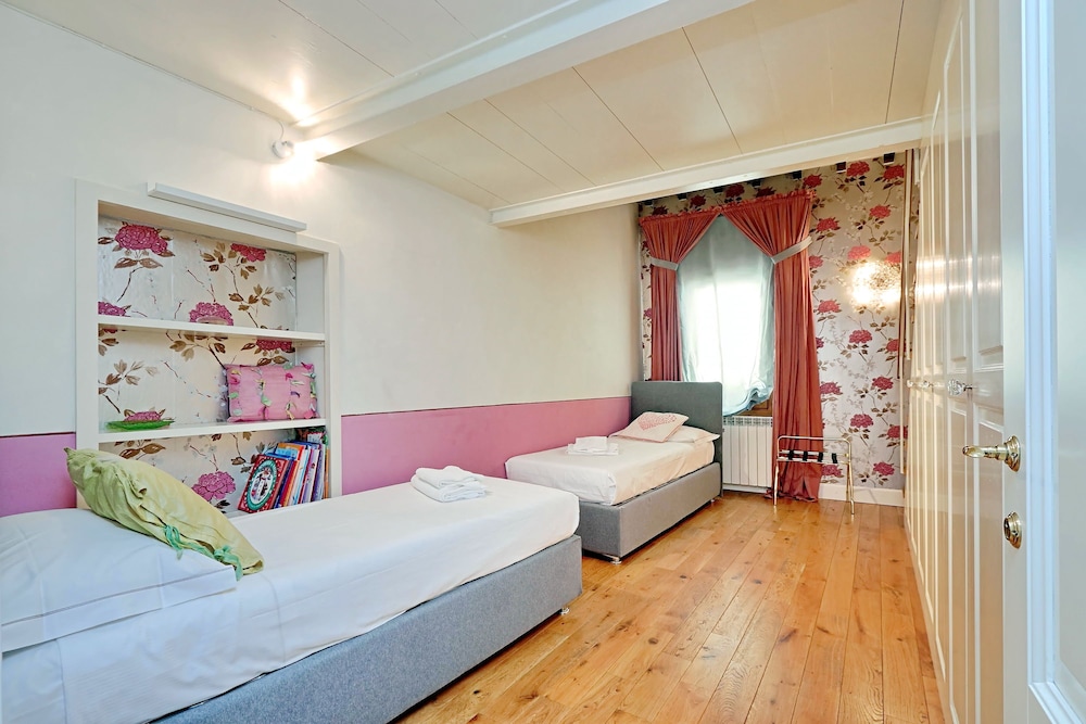 Duplex, 3 Bedrooms (Guelfo, Vicolo del Panico 2) - Guestroom
