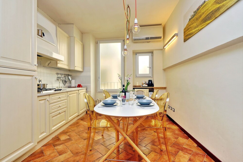 Apartment, 1 Bedroom (Giallo, Via della condotta 16) - Living Area