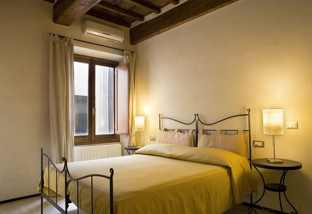 Luxury Apartment, Annex Building (Corte, Via dei Calzaiuoli 2) - Guestroom
