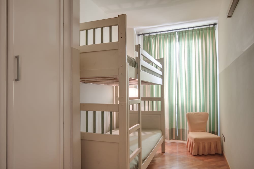 Penthouse, View (Rosso, Via della condotta 16) - Guestroom