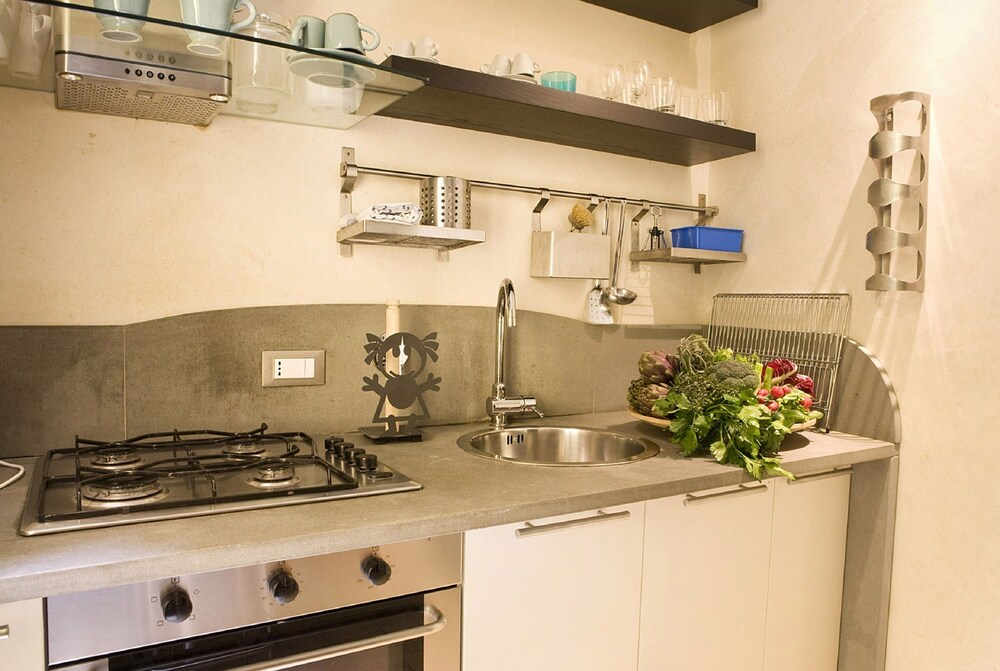 Executive Apartment, 2 Bedrooms, Annex Building (Torre, Via dei Calzaiuoli 2) - In-Room Kitchenette