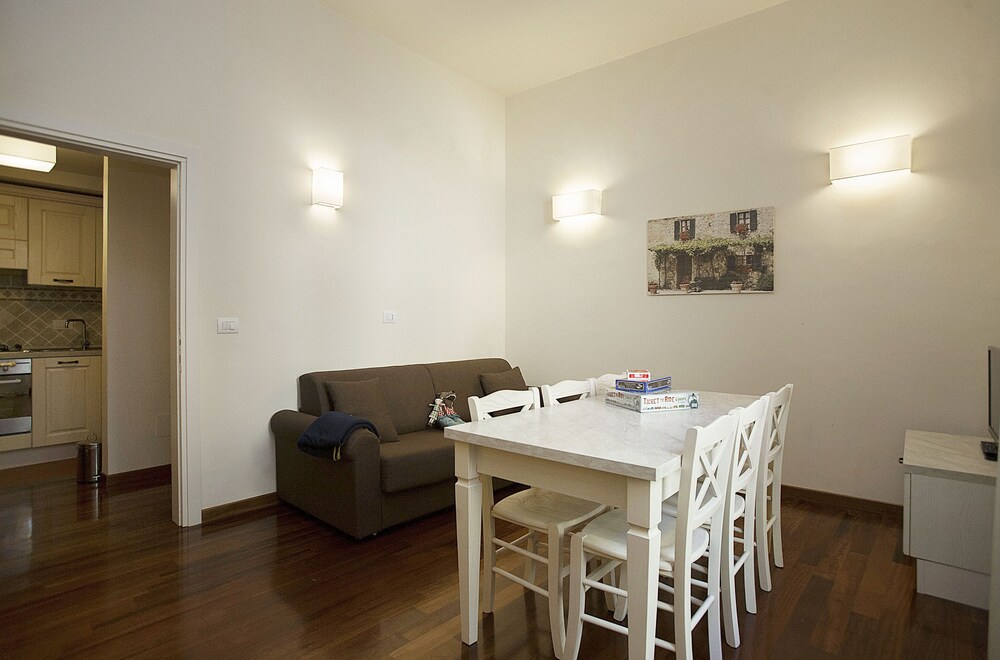 Apartment, 3 Bedrooms (6/A, Borgo Albizi 29 - Lift) - Living Area