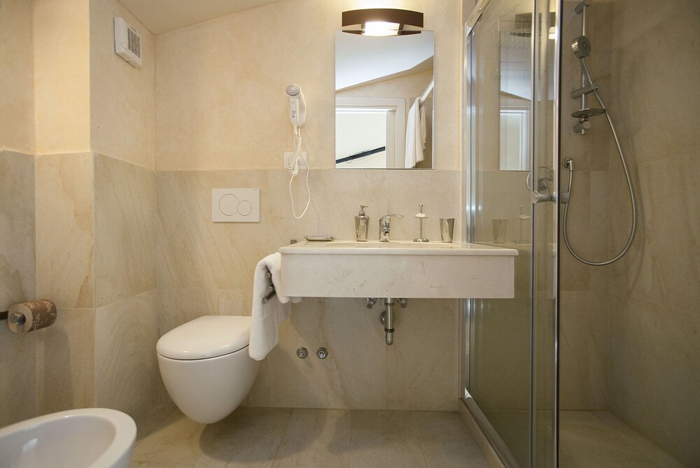 Duplex, 2 Bedrooms (4/A , Borgo Albizi 29 - Lift) - Bathroom