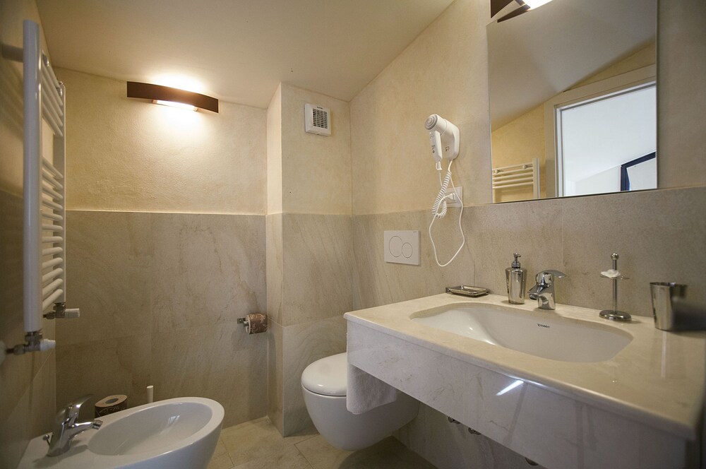 Duplex, 2 Bedrooms (4/A , Borgo Albizi 29 - Lift) - Bathroom