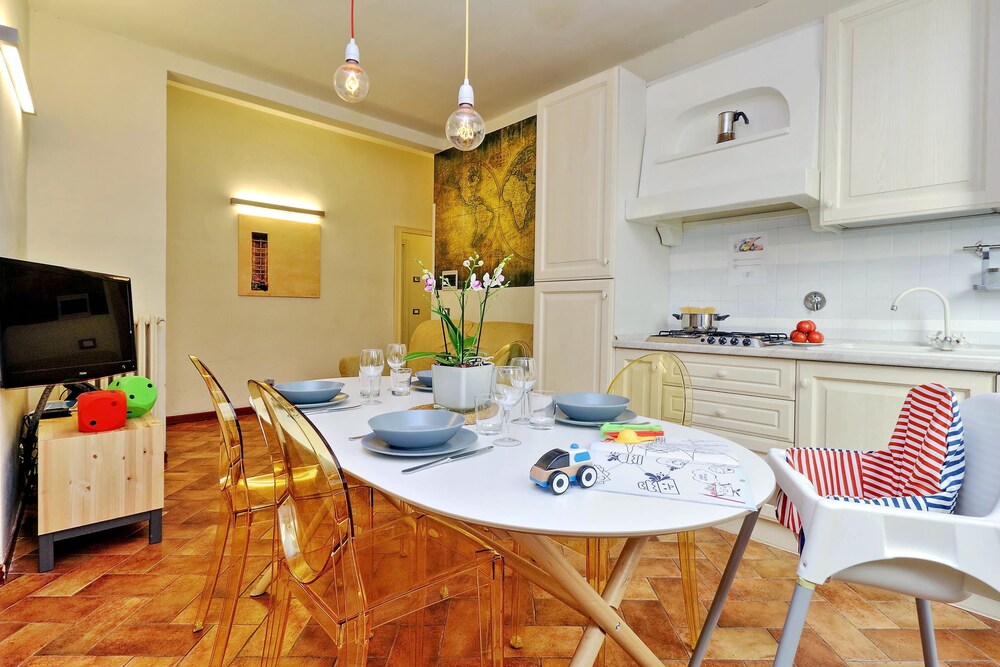 Apartment, 1 Bedroom (Giallo, Via della condotta 16) - Living Area