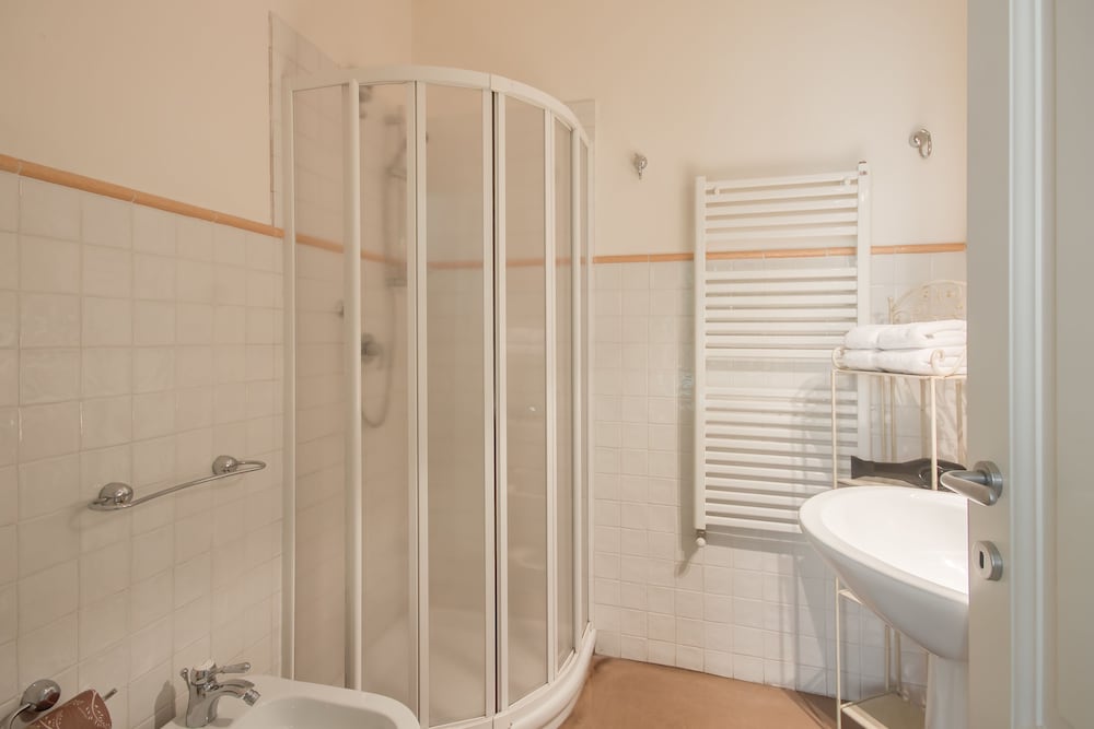 Superior Apartment, 2 Bathrooms (Verde, Via della condotta 16) - Bathroom