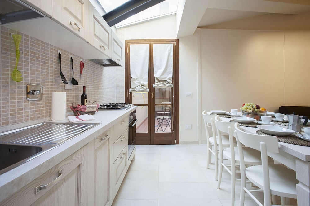 Apartment, 2 Bedrooms, Balcony (5/A , Borgo Albizi 29 - Lift) - In-Room Kitchen