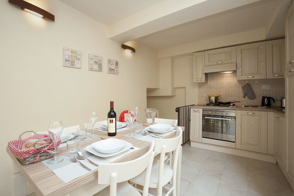 Duplex, 2 Bedrooms (1/A , Borgo Albizi 29 - Lift) - Living Area