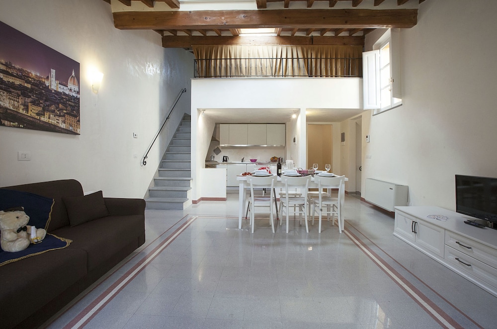 Apartment, 2 Bedrooms (7/A, Borgo Albizi 29 - Lift) - Living Room