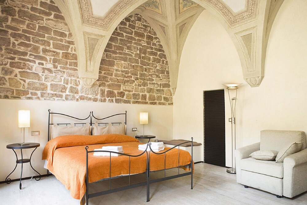 Executive Apartment, 2 Bedrooms, Annex Building (Torre, Via dei Calzaiuoli 2) - Guestroom