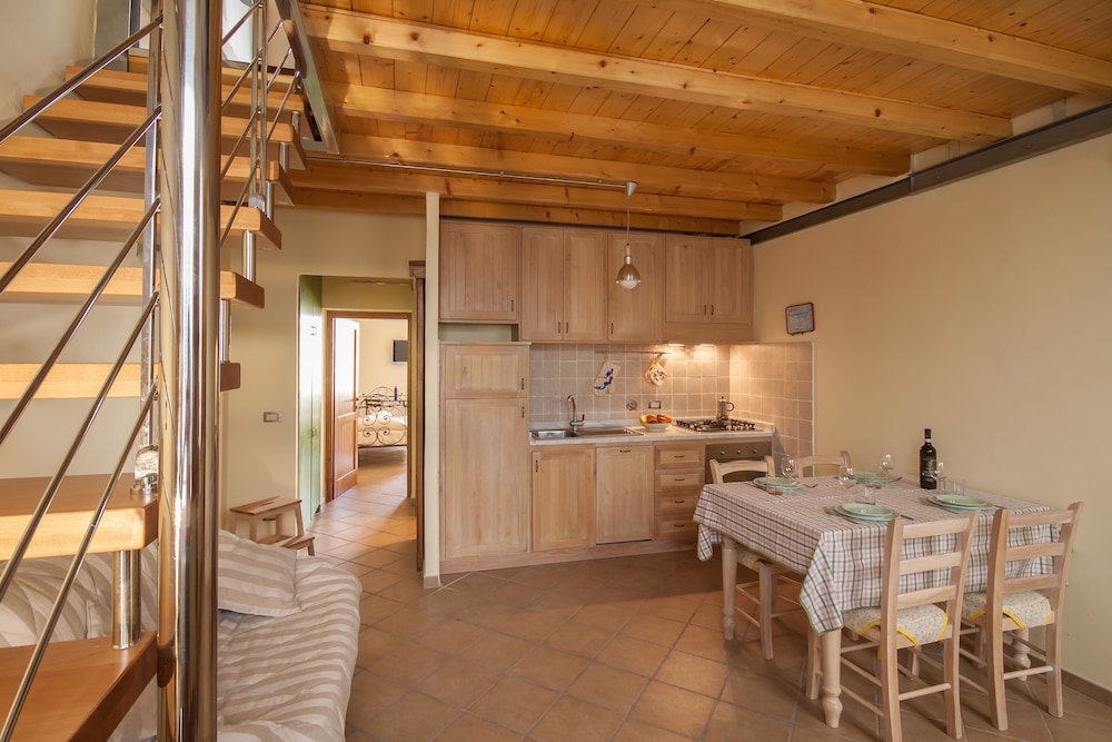 Apartment, 3 Bedrooms (Osteria del Guanto) - Living Area