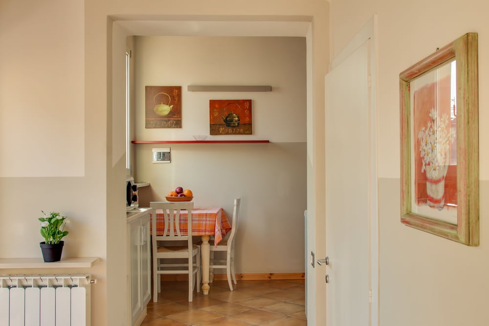 Penthouse, View (Rosso, Via della condotta 16) - Living Room