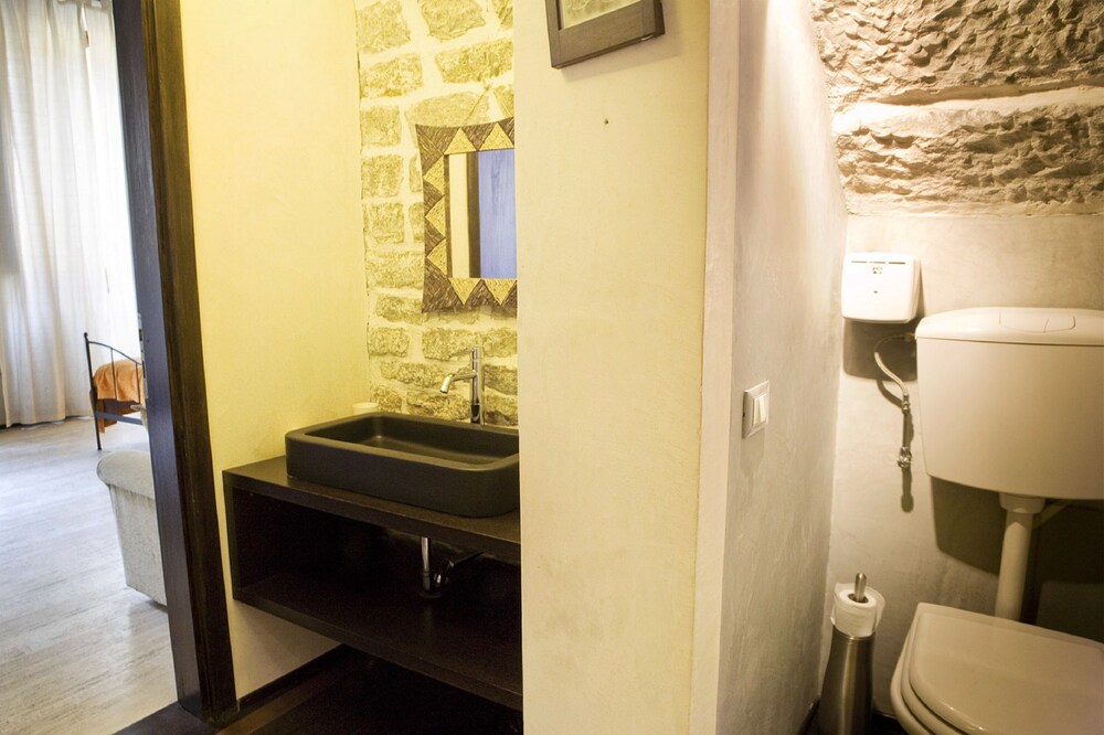 Executive Apartment, 2 Bedrooms, Annex Building (Torre, Via dei Calzaiuoli 2) - Bathroom