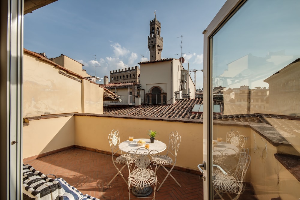 Penthouse, View (Rosso, Via della condotta 16) - Terrace/Patio