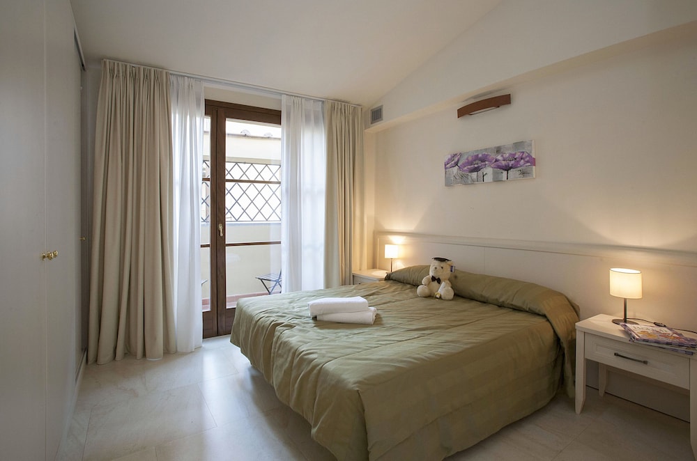 Apartment, 2 Bedrooms, Balcony (5/A , Borgo Albizi 29 - Lift) - Guestroom