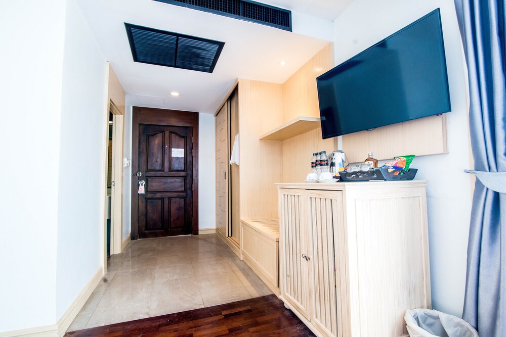 Minibar
