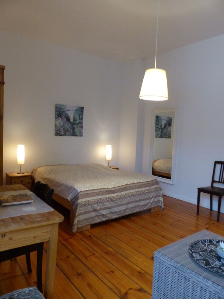 Standard Apartment - Guestroom