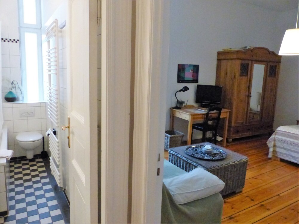 Standard Apartment - Guestroom