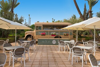 Snack Bar