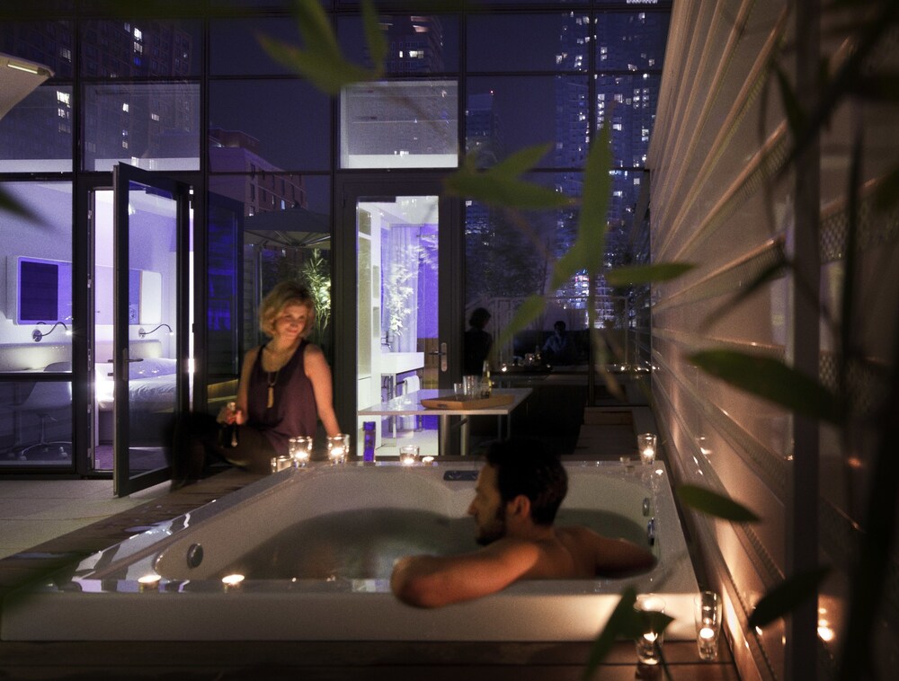 Jetted Tub