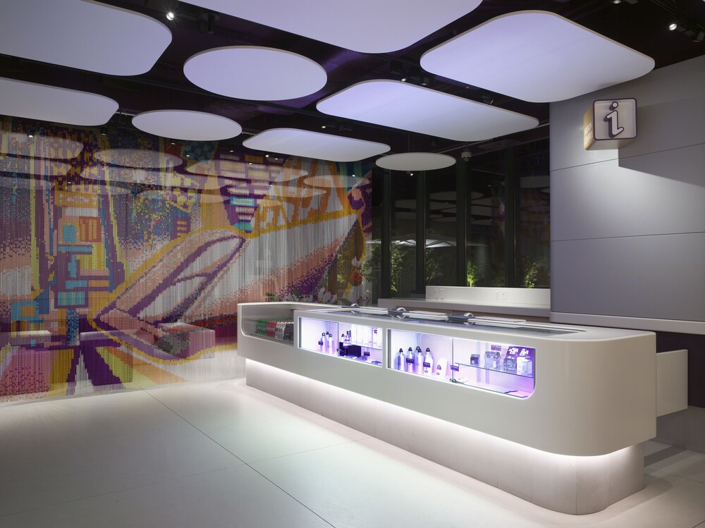 Reception, YOTEL New York Times Square