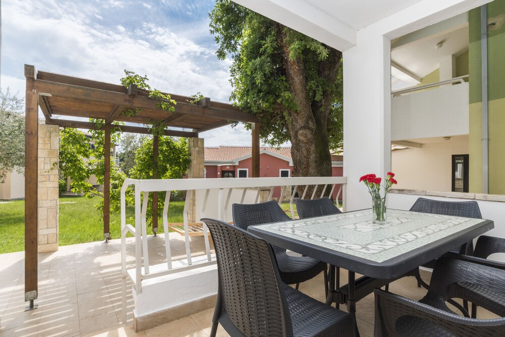 Apartment Family - Balcony
