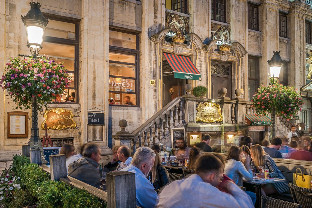 Hotel Front - Evening/Night