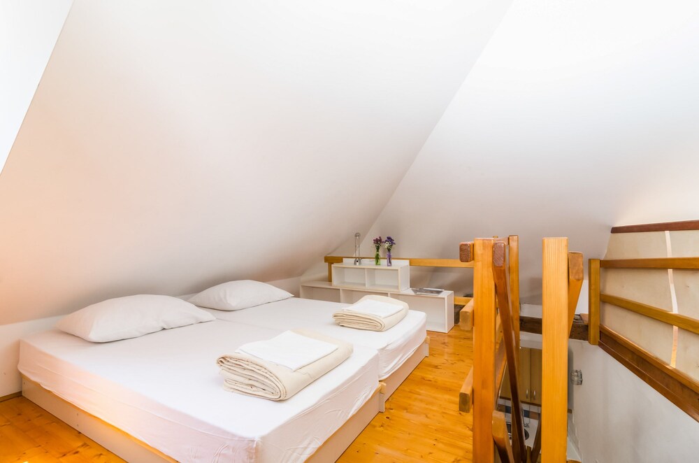 Comfort Apartment, City View - Guestroom