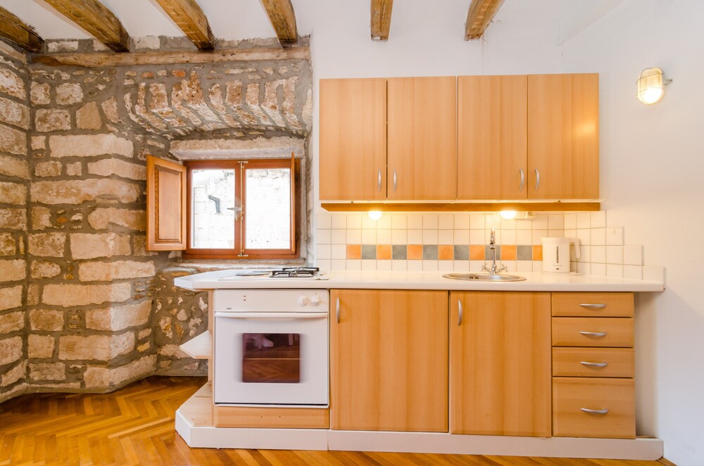 Comfort Apartment, City View - In-Room Kitchen