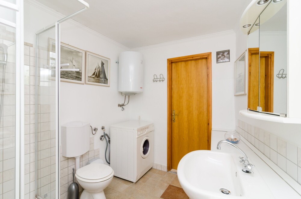 Comfort Apartment, City View - Bathroom Amenities