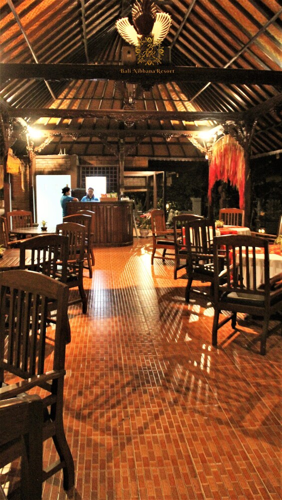 Hotel Lounge