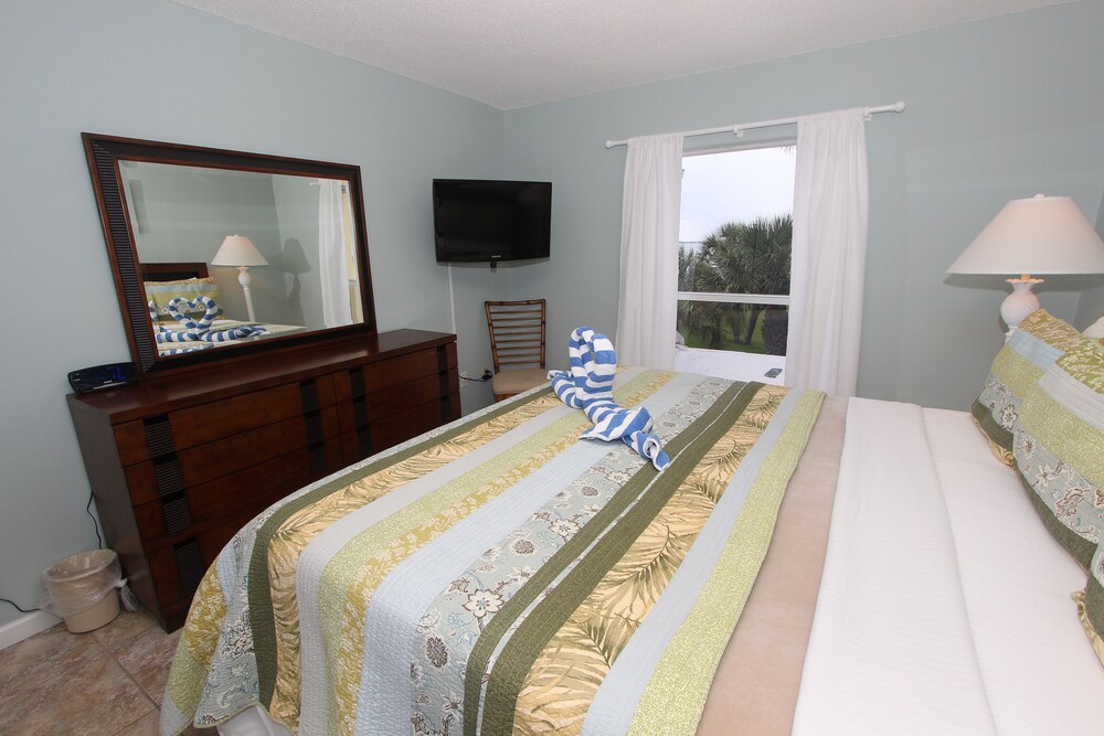 Condo, 1 Bedroom, Poolside - Guestroom