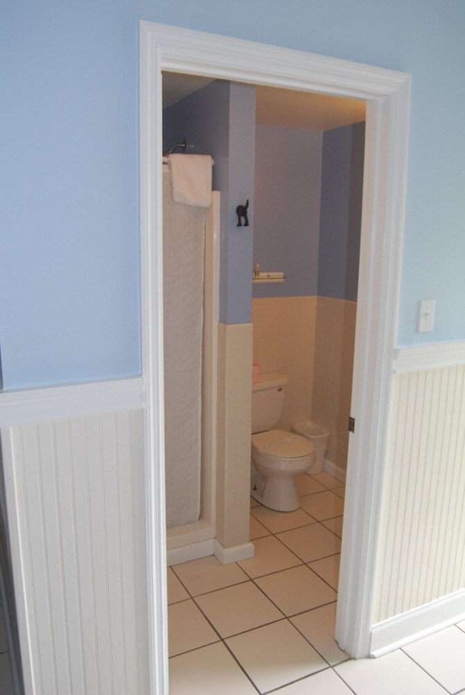 Bathroom, Ibis Bay Beach Resort