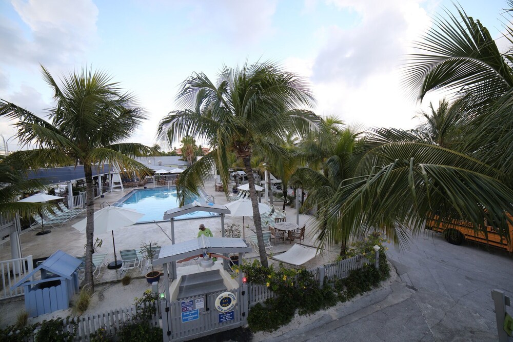 Outdoor pool, Ibis Bay Beach Resort