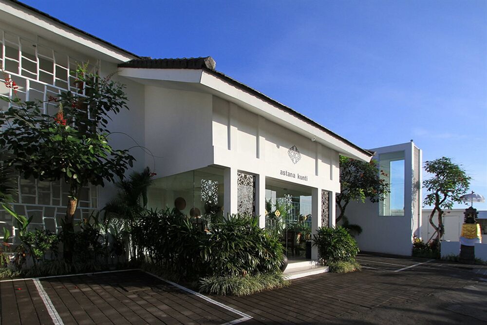 Hotel Entrance